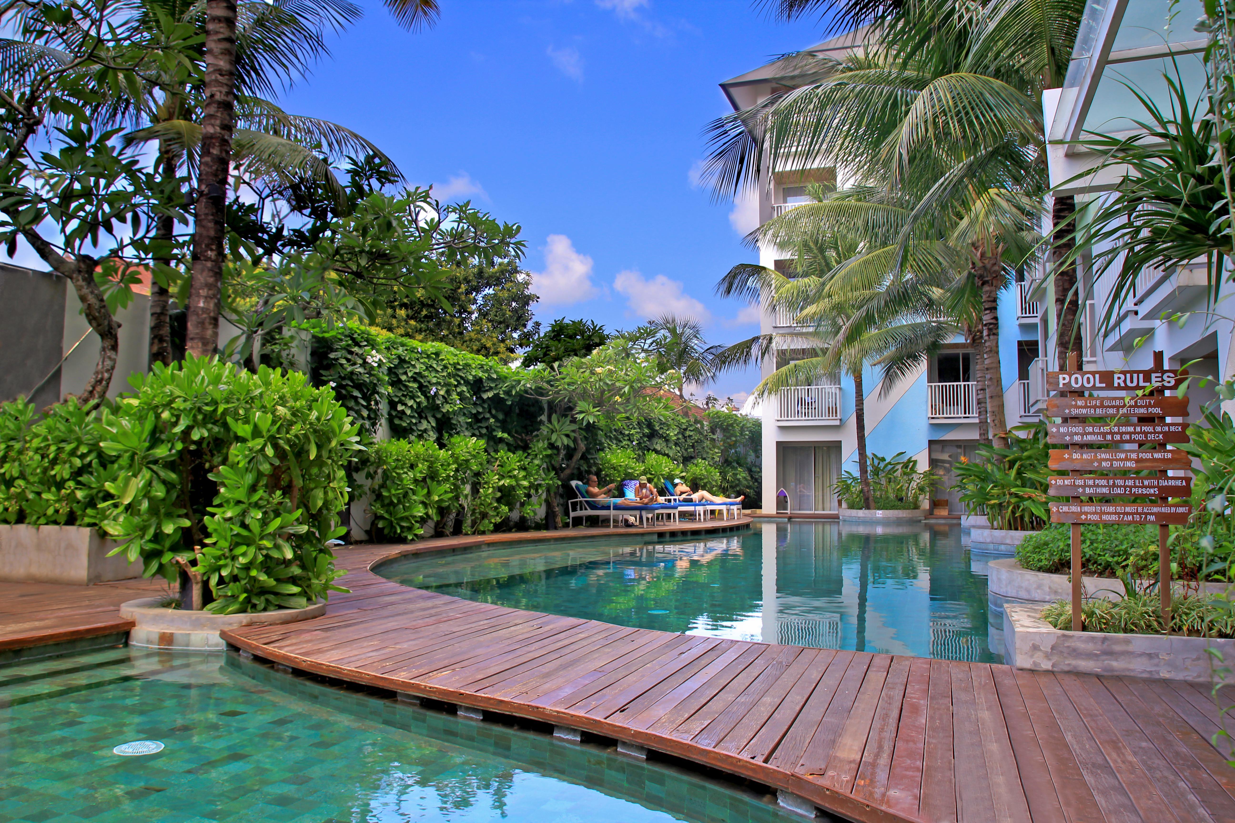 Bliss Surfer Hotel By Tritama Hospitality Legian  Exterior photo