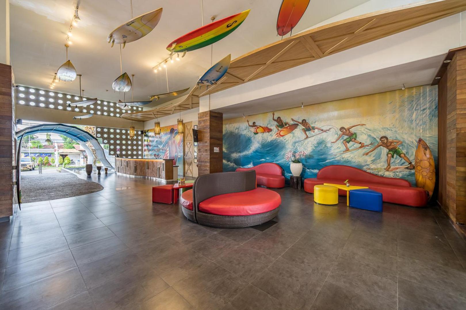 Bliss Surfer Hotel By Tritama Hospitality Legian  Exterior photo