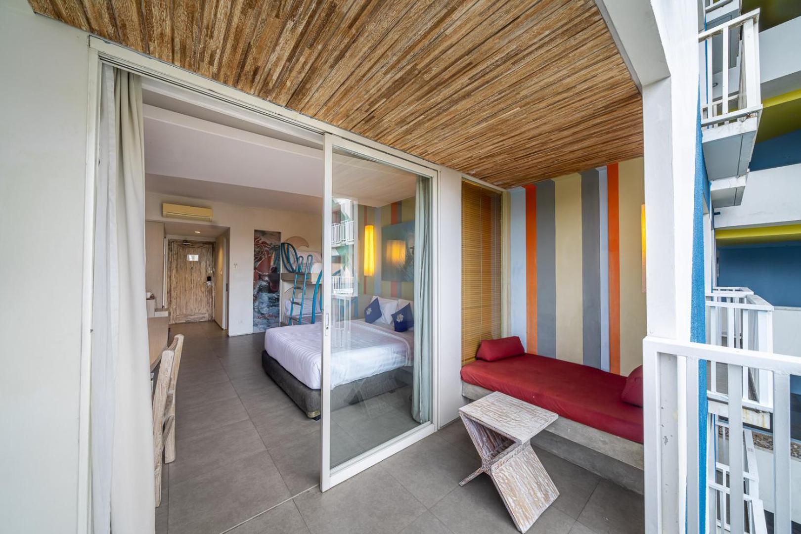 Bliss Surfer Hotel By Tritama Hospitality Legian  Exterior photo