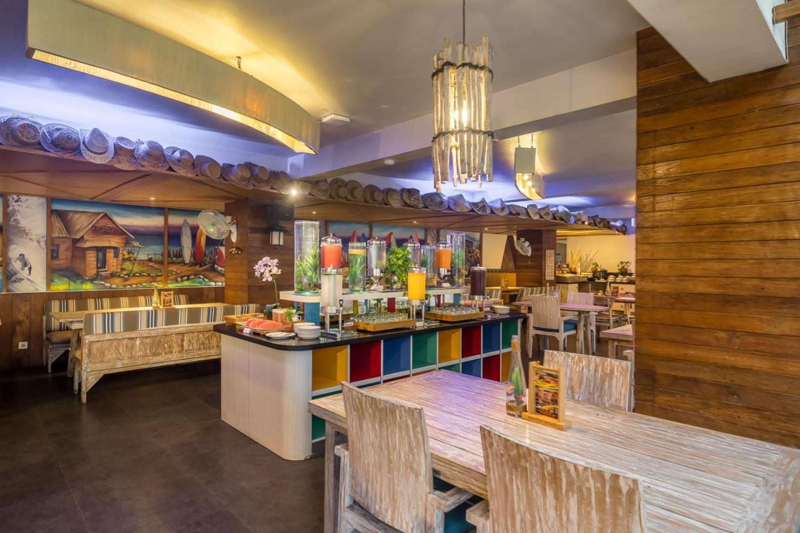 Bliss Surfer Hotel By Tritama Hospitality Legian  Exterior photo