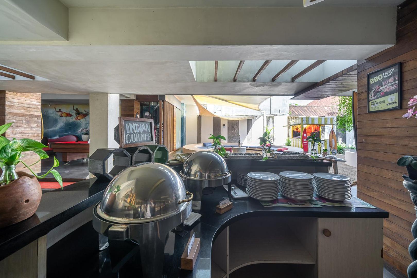 Bliss Surfer Hotel By Tritama Hospitality Legian  Exterior photo